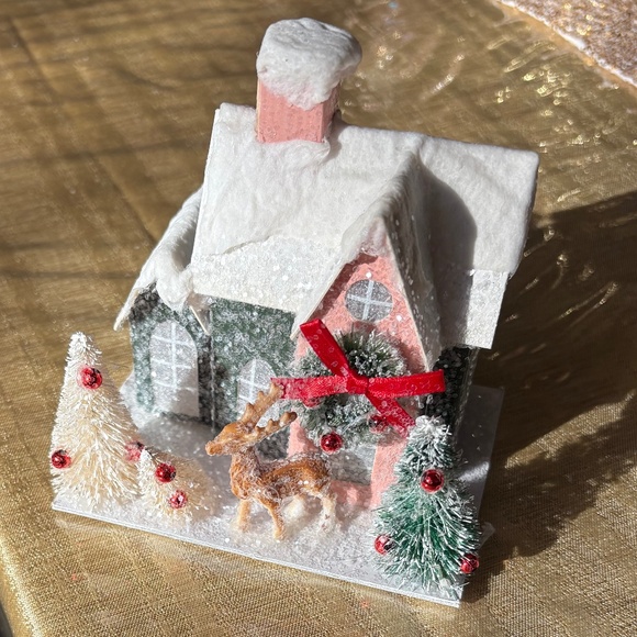 Pier 1 Nostalgic Village Set of 4 Light-Up Houses - Picture 12 of 14